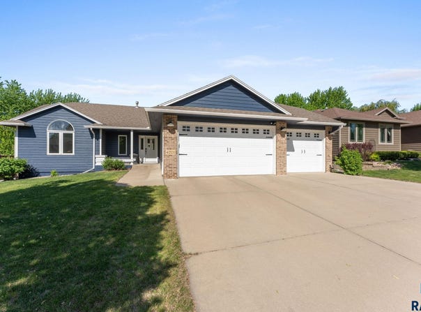 4201 S Pillsberry Ave, Sioux Falls, SD 57103