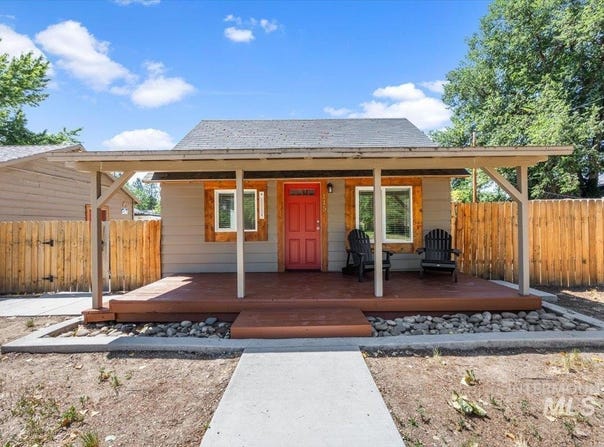115 Locust St, Horseshoe Bend, ID 83629