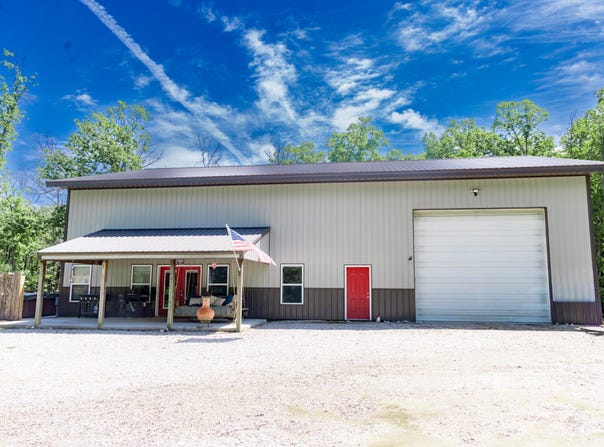 7128 E Farm Road 84, Strafford, MO 65757