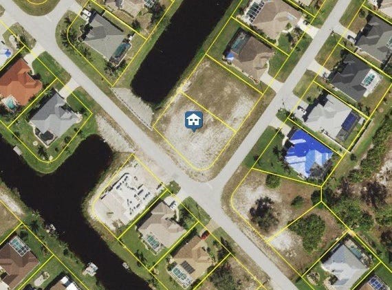 1 Medalist Way, Rotonda West, FL 33947