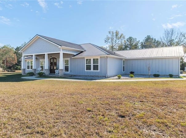 3015 Drag Strip Lane, Coden, AL 36523