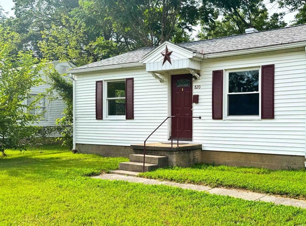 820 Ridgeway Avenue, Evansville, IN 47715