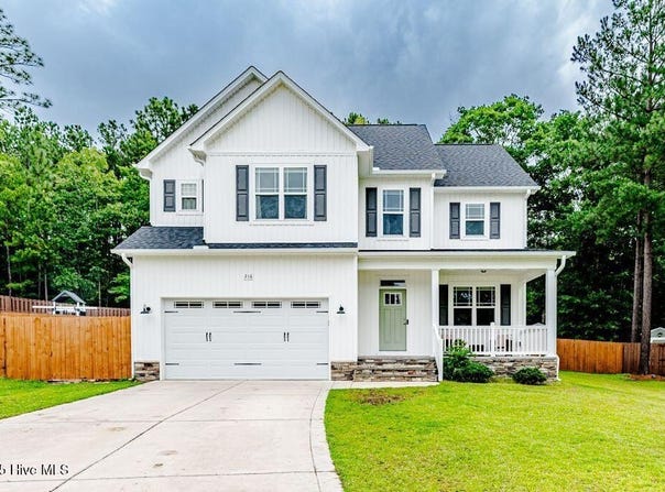 216 Vanderbuilt Court, Aberdeen, NC 28315