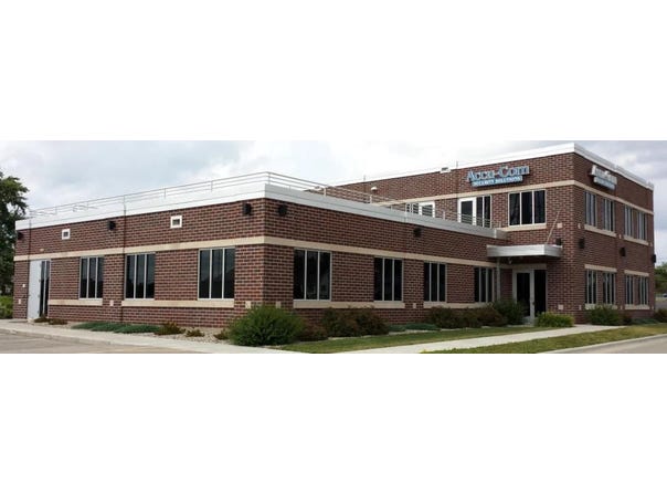 90 RIVERWAY Drive, OSHKOSH, WI 54901