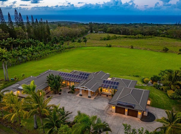 365 E KUIAHA Rd, Haiku, HI 96708
