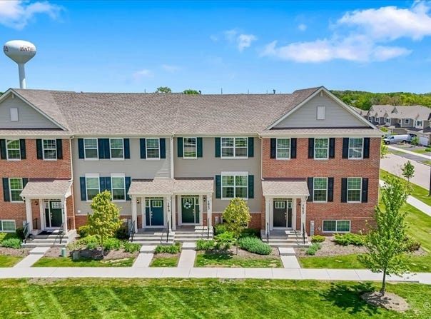 1623 Bentz Way, Batavia, IL 60510