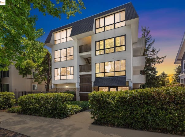 2632 Warring St, Berkeley, CA 94704