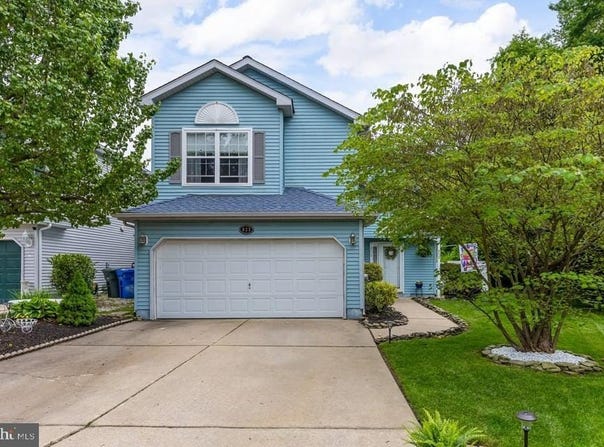 823 FORDHAM PLACE, GLASSBORO, NJ 08028