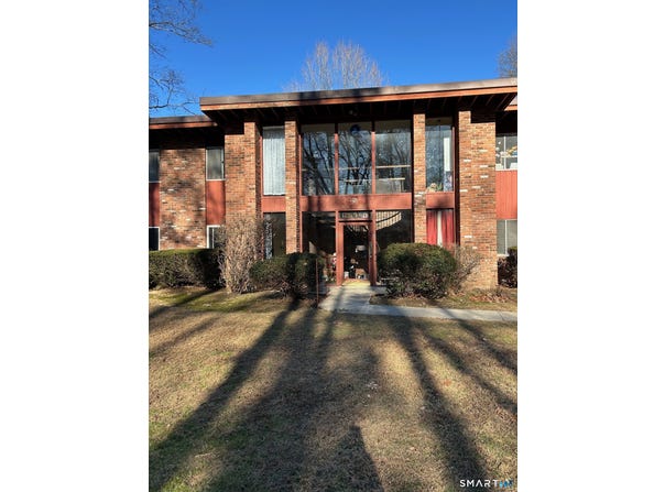 126 Sherman Hill Road, Woodbury, CT 06798