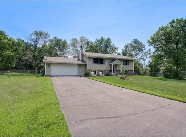12341 140th Avenue N, Dayton, MN 55327