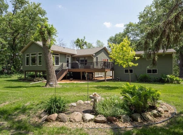 2822 Greenwald Island NW, Oak Grove, MN 55011