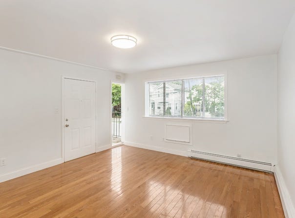 84-124 Austin St, Kew Gardens, NY 11415
