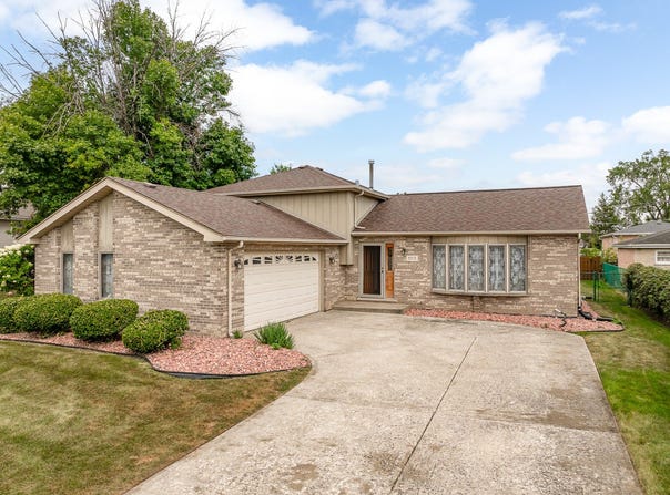 8515 LeClaire Avenue, Burbank, IL 60459