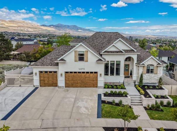 14372 S MUIRWOOD Cir, Herriman, UT 84096