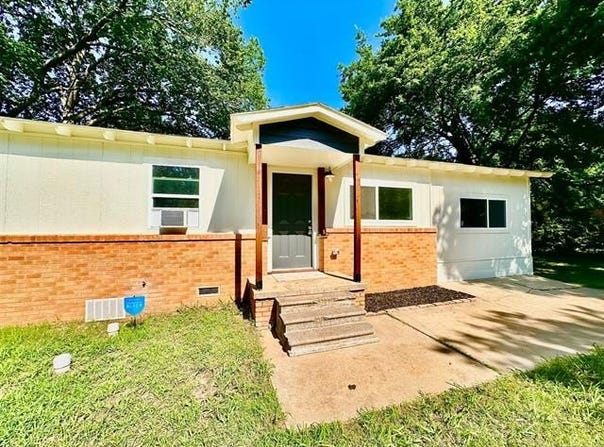 411 S 15th, Durant, OK 74701