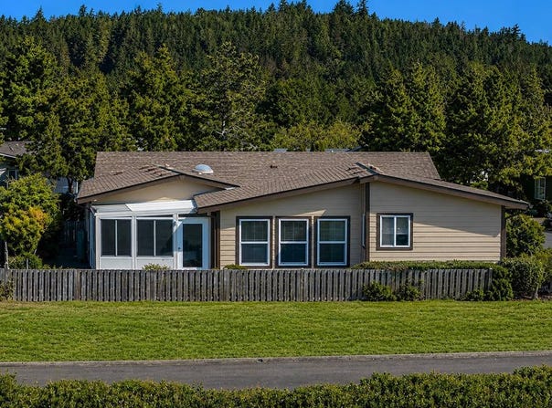 5710 NE Windmill Dr, Newport, OR 97365