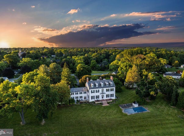 2207 EASTLAKE Road, LUTHERVILLE TIMONIUM, MD 21093