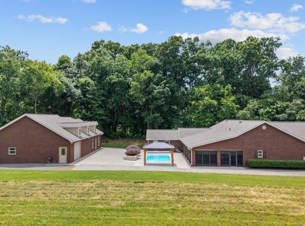 225 Piney Road, Kodak, TN 37764