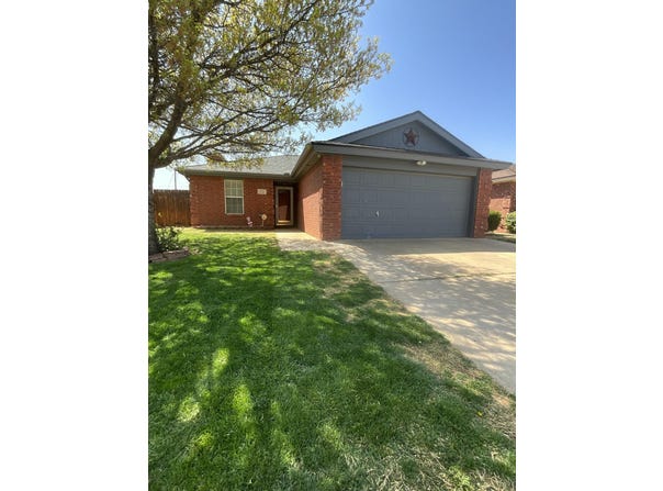 711 9th Street, Wolfforth, TX 79382