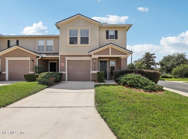 1500 CALMING WATER Drive unit: 4706, Fleming Island, FL 32003