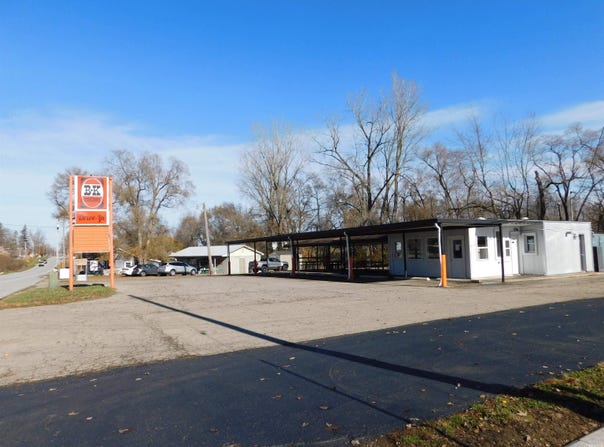 606 N Jefferson St, Silver Lake, IN 46982
