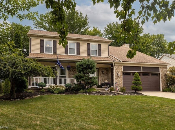 18717 Walnut Drive, Strongsville, OH 44149