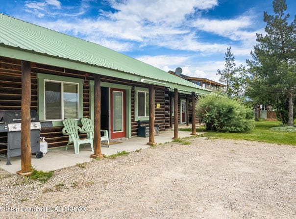 485 E LITTLE Avenue, Driggs, ID 83422