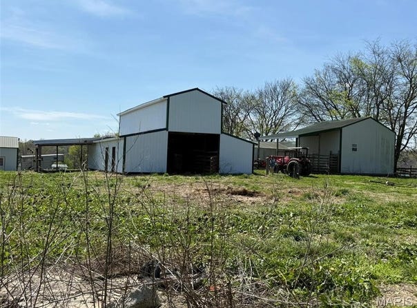 434 Whispering Wind Lane, Cape Girardeau, MO 63701
