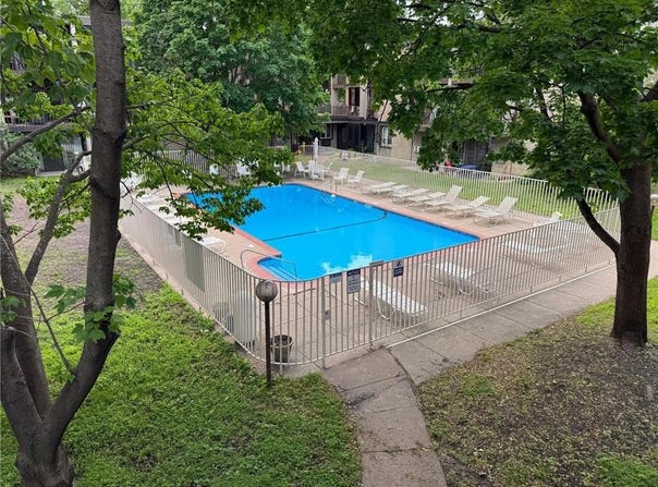 4030 15th Avenue S, Minneapolis, MN 55407