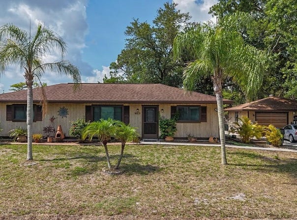 4071 DEKLE AVENUE, NORTH PORT, FL 34286