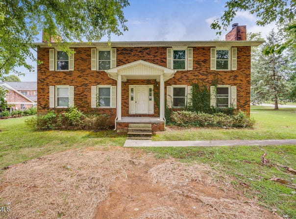 331 & 329 Ridgefields Road, Kingsport, TN 37660