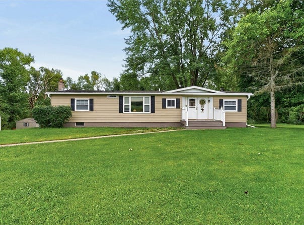 7213 Tilton Road, Bloomfield, NY 14469