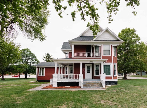1002 A ST, Aurora, NE 68818