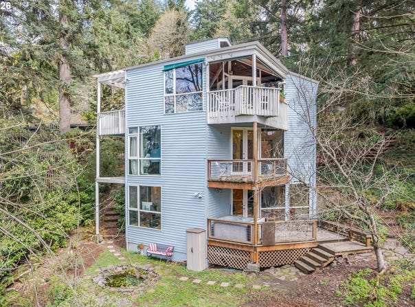 2630 CRESTA DE RUTA St, Eugene, OR 97403