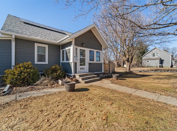 601 E 9th Street S, Newton, IA 50208