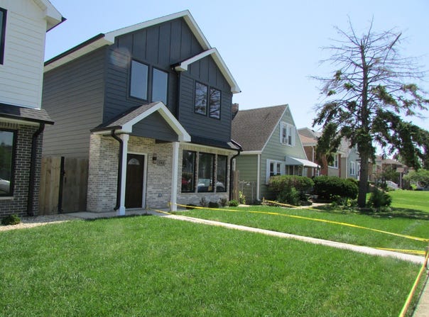 1743 N 34TH Avenue, Stone Park, IL 60165