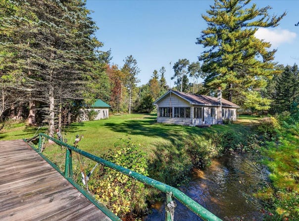 3311 E 56th St, Chase, MI 49623