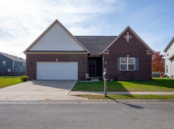 14461 Brook Meadow Drive, McCordsville, IN 46055