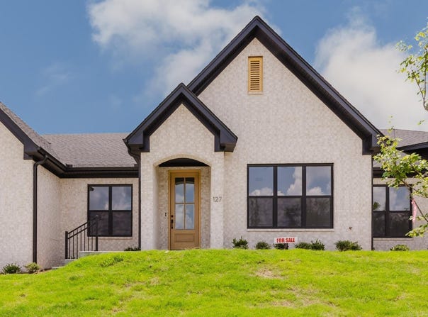 127 Edgewood Circle, Little Rock, AR 72223