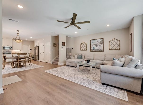 424 Parkside Drive, Argyle, TX 76226