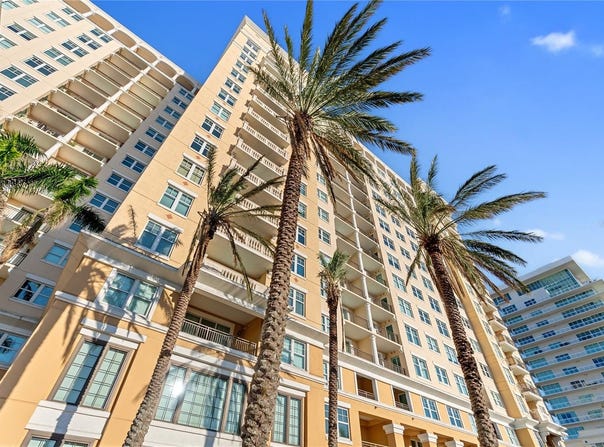 750 N TAMIAMI TRAIL, SARASOTA, FL 34236