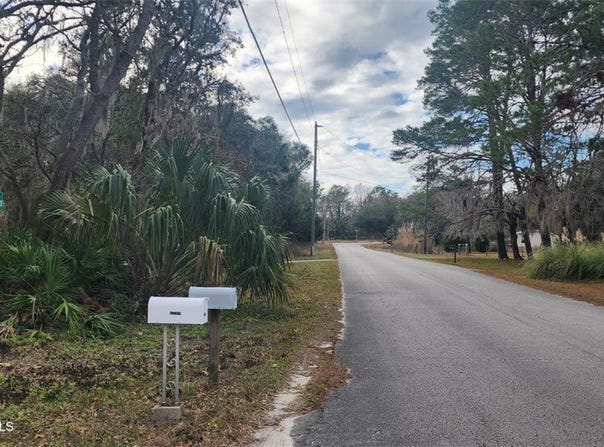 4542 N Marbil Point, Crystal River, FL 34428
