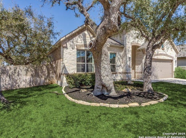 8915 Fowler Hl, Boerne, TX 78015