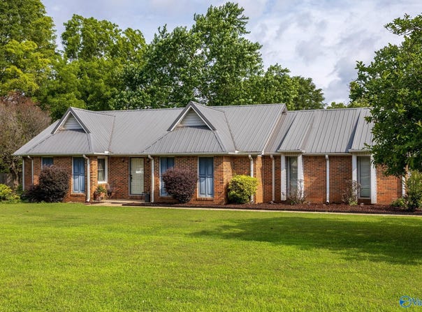 43 Terry Lane, Trinity, AL 35673