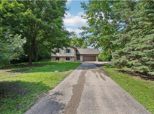 5428 W 137th Street, Savage, MN 55378
