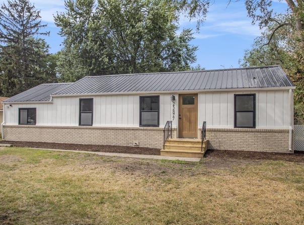25877 Modrell Avenue, Elkhart, IN 46514-3642