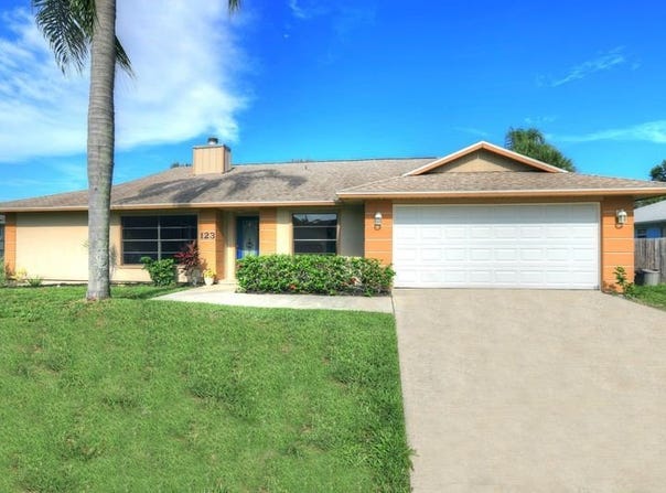 123 Friar Court, Sebastian, FL 32958