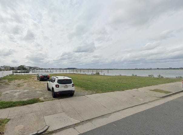 222-232 N California Ave, Atlantic City, NJ 08401