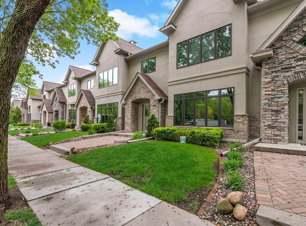 337 Willoughby Way W, Minnetonka, MN 55305