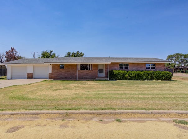 1619 Ave L, Ralls, TX 79357